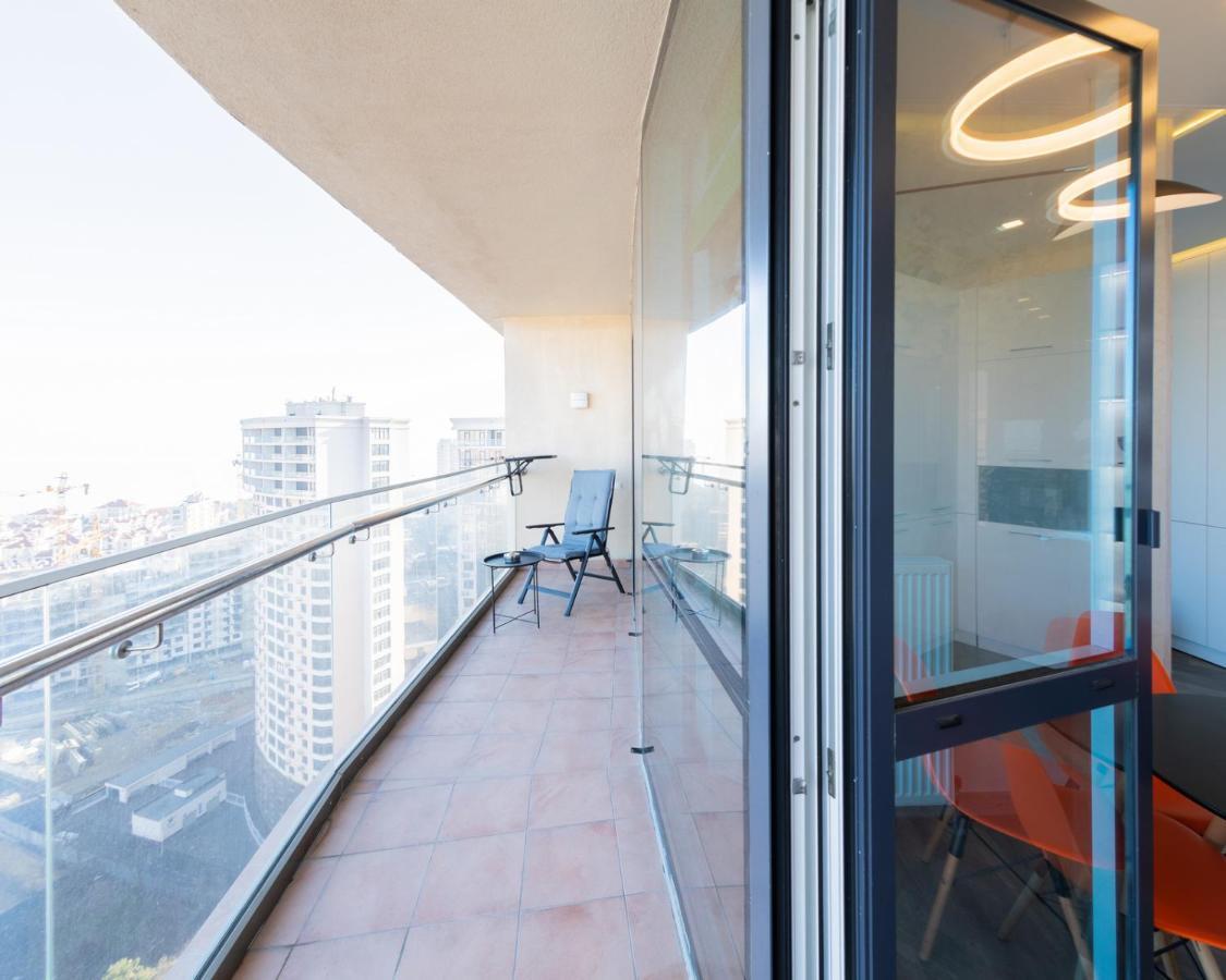 Arcadia Vip Apartments Sea View! Odesa Exterior foto